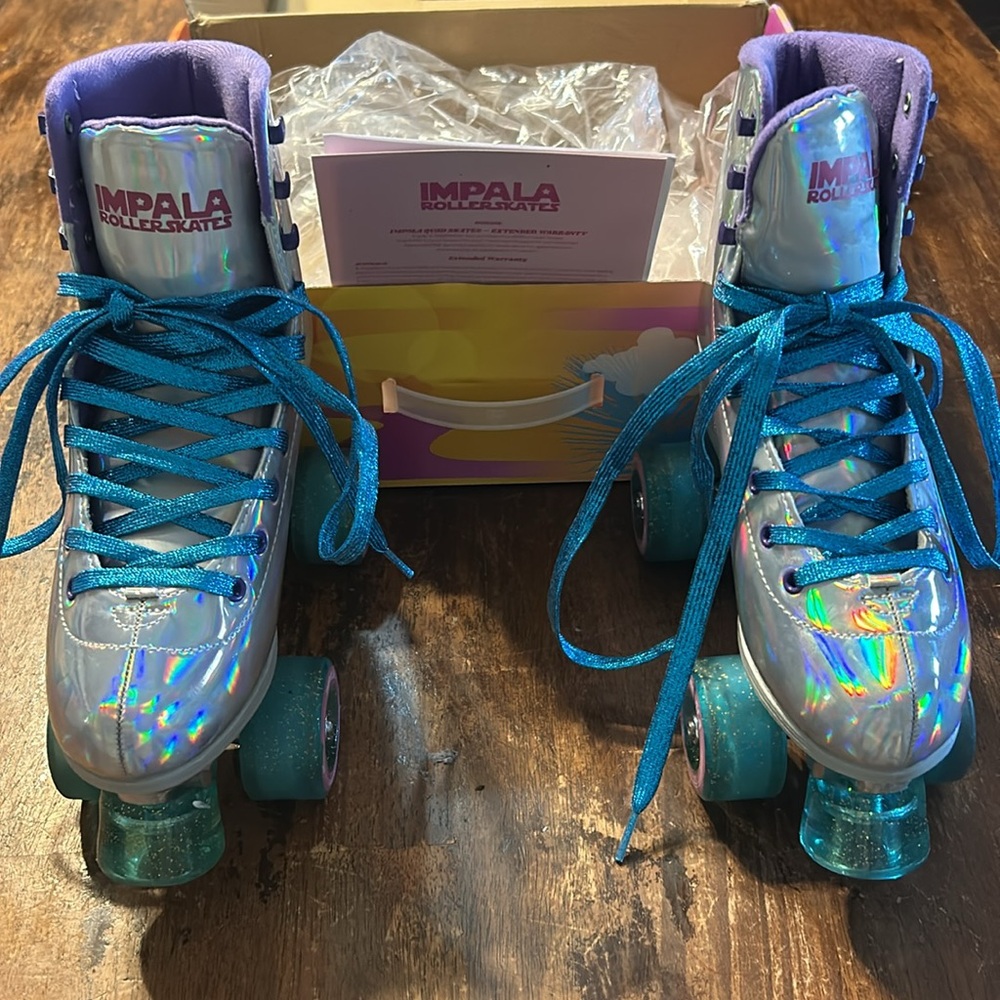 Impala Women's Iridescent High-Top Roller Skates in Teal - Picture 4 of 11